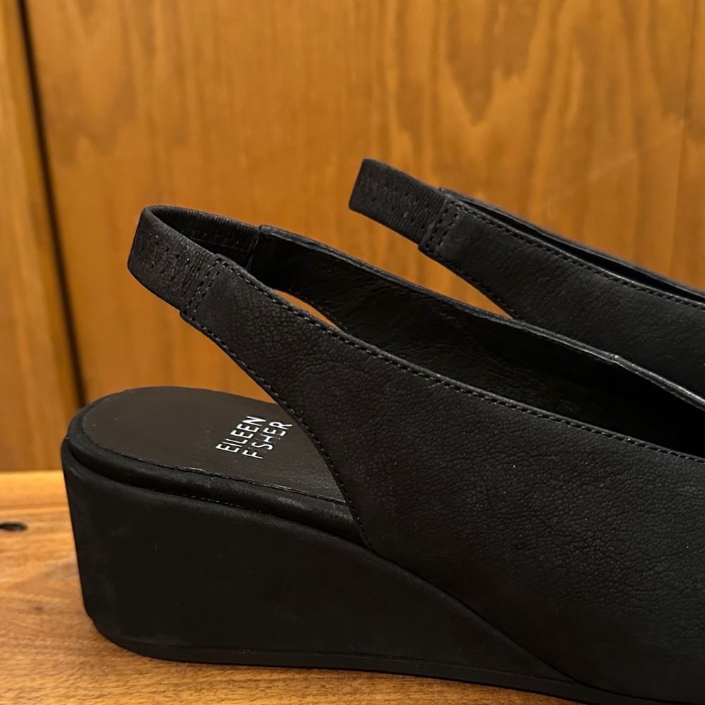 Eileen Fisher Women's Black Pointed Shoes size 7. - Picture 3 of 9